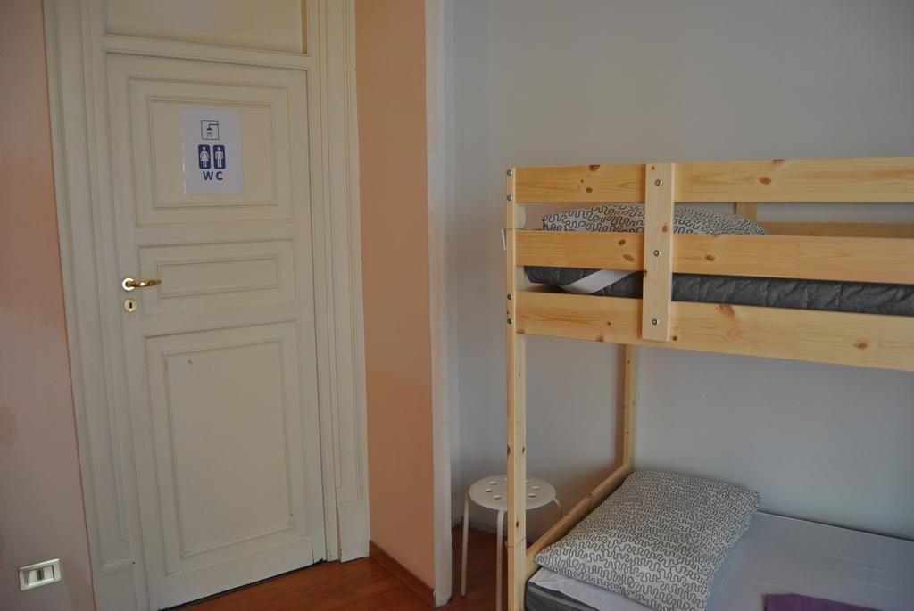 On The Way Hostel Palerme Extérieur photo